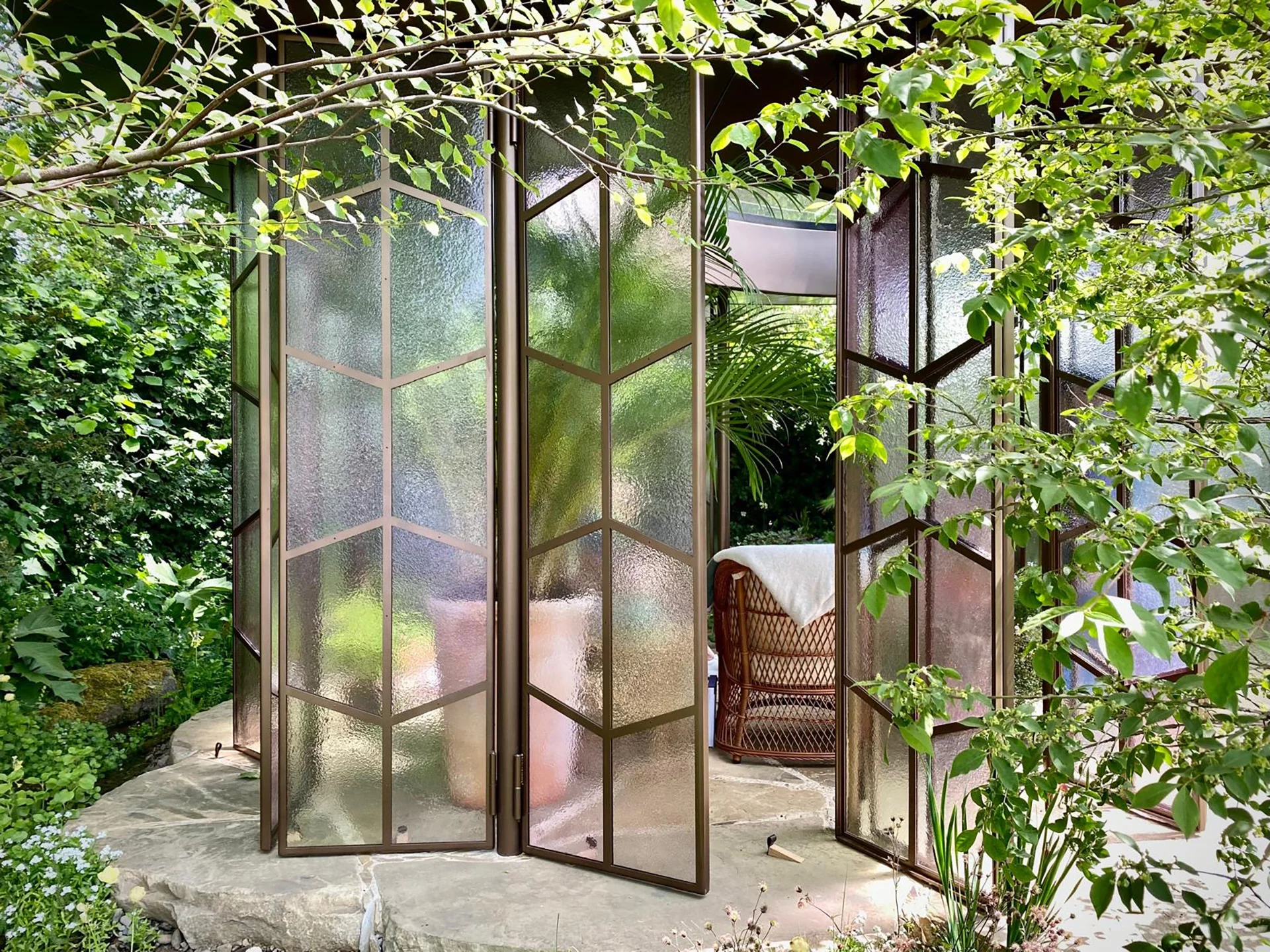 Installed Chelsea Flower Show garden pavilion using Midton Brut textured acrylic panels